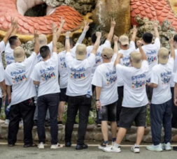 工作服定制-定制T恤让同学聚会和团建更有仪式感|专属设计纪念回忆 定制T恤-定制T恤让同学聚会和团建更有仪式感-定制T恤的意义